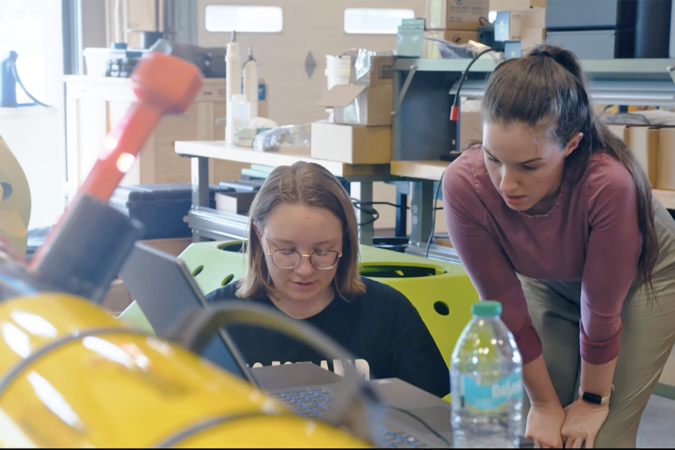 Exploring the world of underwater robotics through coding techniques